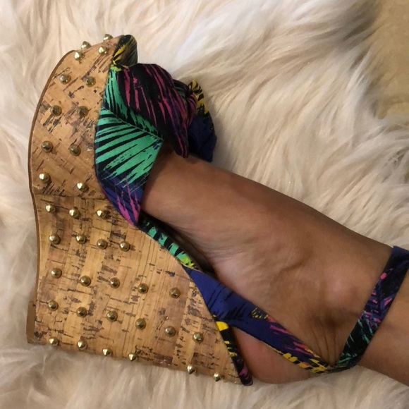 Penny loves Kenny studded wedges - Picture 2 of 5